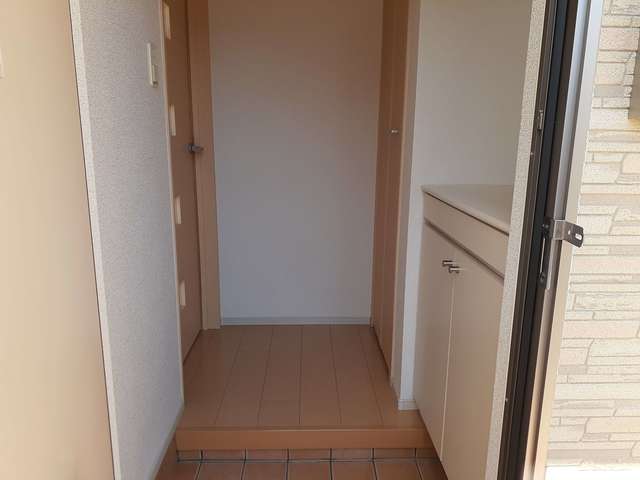 ミューズＢ 玄関