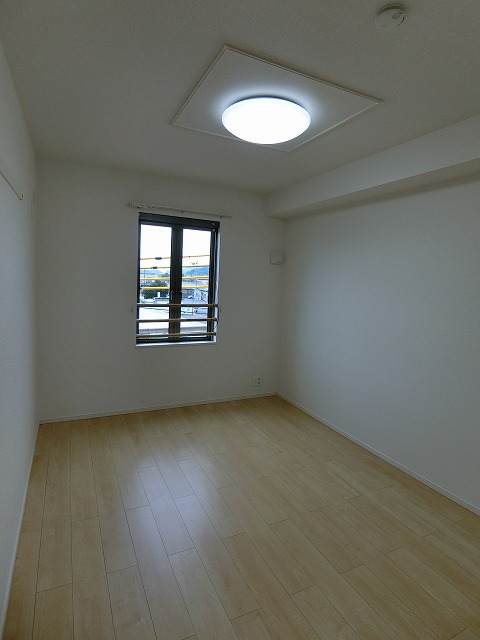 カーサ　ヴィアンコ　ネロ ベッドルーム