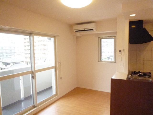 イーストヒルズ宿郷 リビング