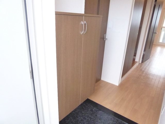 イーストヒルズ宿郷 玄関