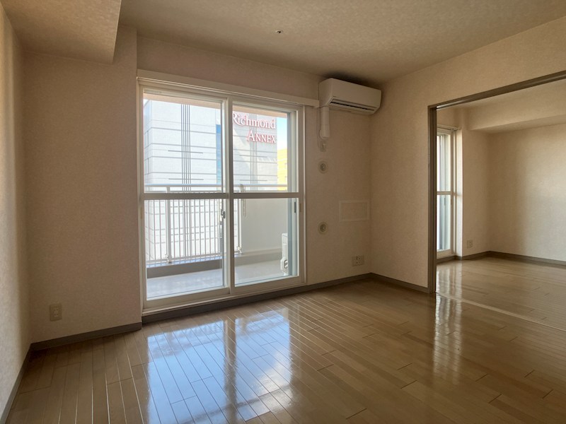 オヴェスト宇都宮ザ・タワー リビング