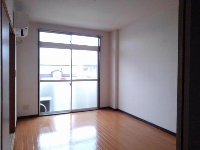 アーバンヒルズ リビング