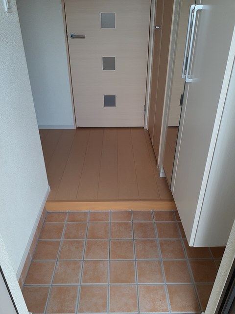 アンジュ・ブローテＡ 玄関