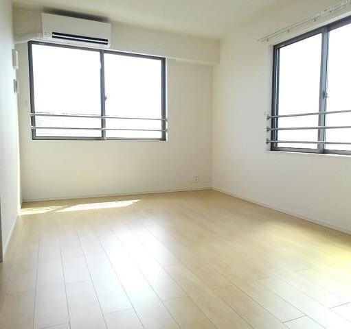 ソフィア リビング