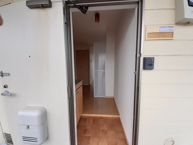 フランボワーズＢ 玄関