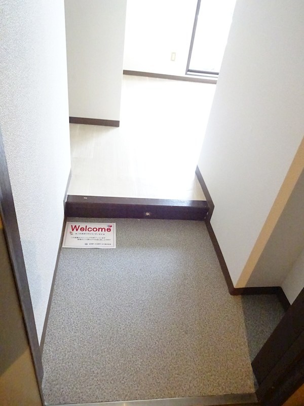 エメラルドガーデン小山 玄関