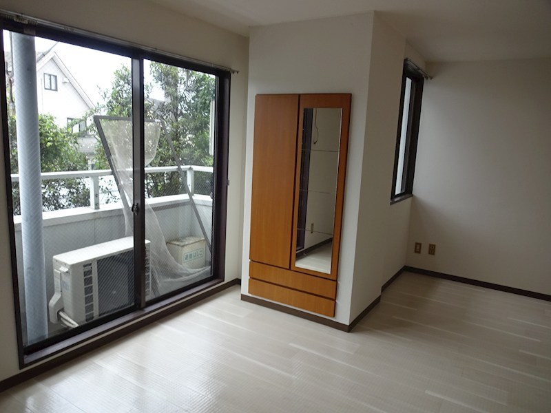 エメラルドガーデン小山 リビング