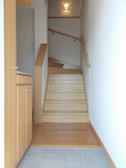 エテルネルＡ 玄関