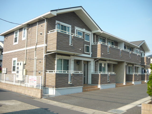 ヴィヴィッド・アヴェニ－ルⅡ 203号室 外観