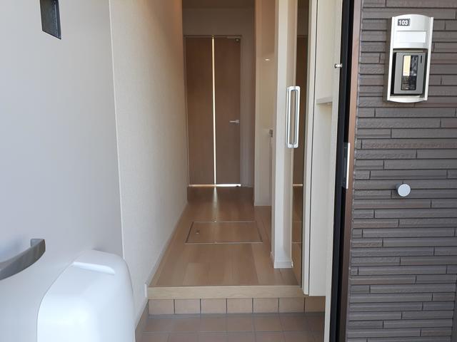 シャンテ・フルール 玄関