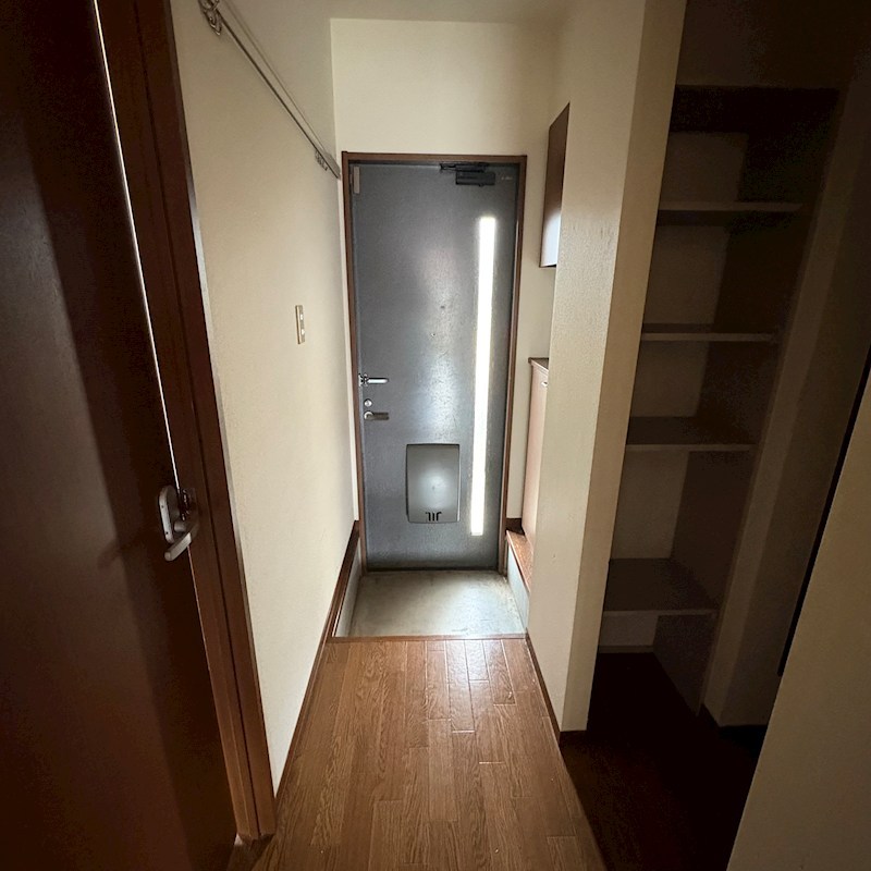 ガーデンテラス若宮 玄関