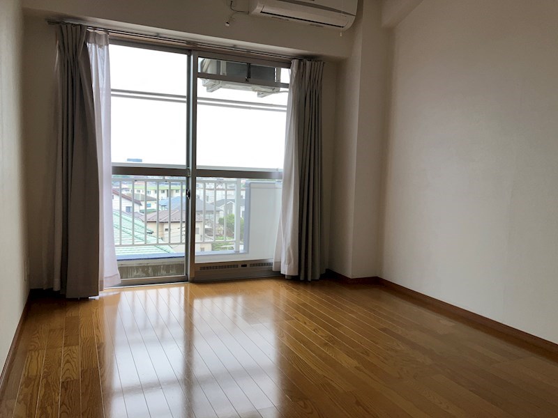 南晒屋コーポ リビング