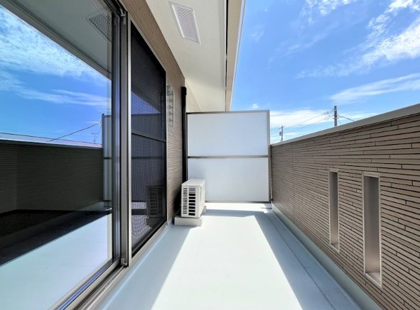 メゾン・ラフィネ　Ⅱ ベランダ