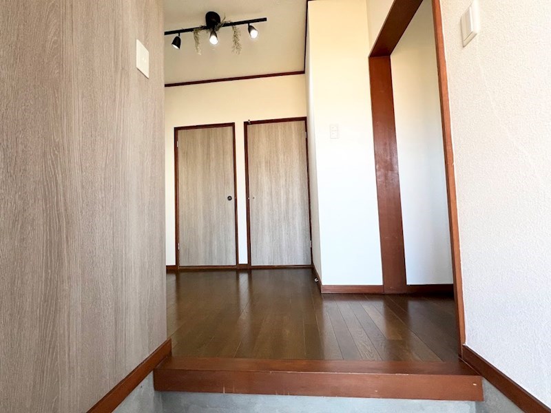 大磯ハイツ 玄関