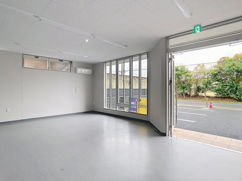 ロイヤル金信Ⅴ リビング