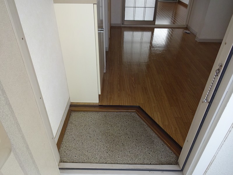 ベルメゾン・スイ 玄関