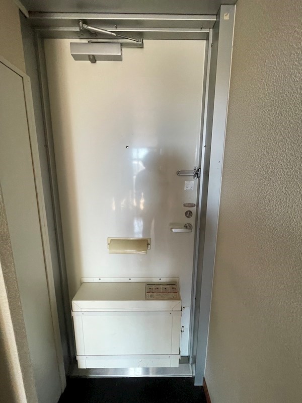 小俣南町レジデンス 玄関