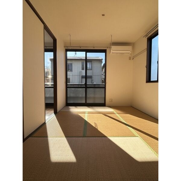 コーポ・ナカミカワ ベッドルーム