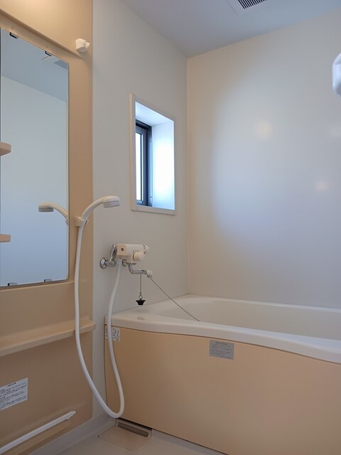 メゾン・リーヴＣ 風呂画像