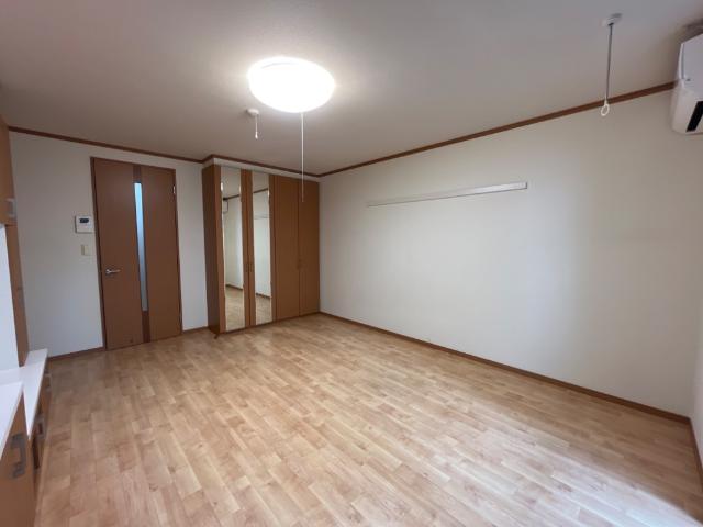 セピアローズⅡ ベッドルーム