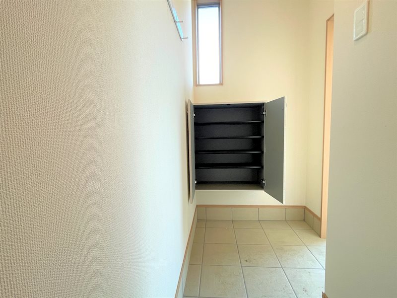 Ｌａ　Ｐｏｉｒｅ(ラ・プワール)　C棟 玄関