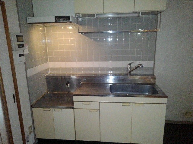 ロマニーカルベＢ キッチン