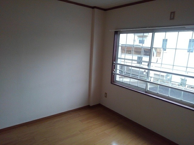 ロマニーカルベＢ ベッドルーム