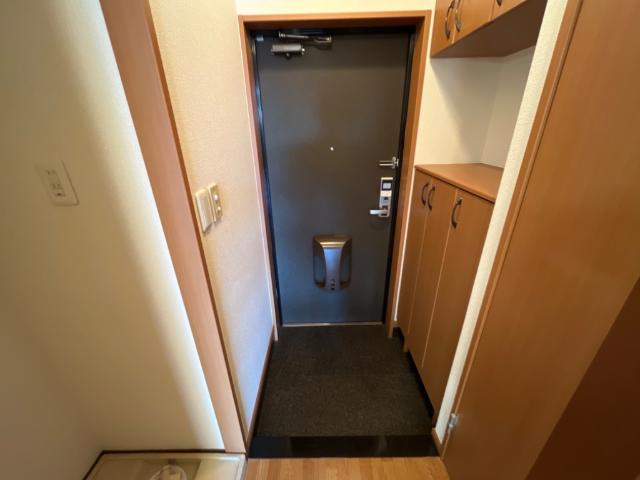 ユートピア 玄関