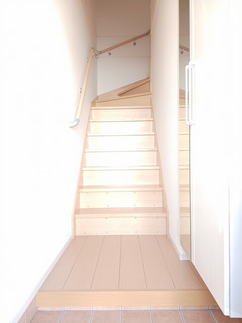 エミネンスＥ 玄関