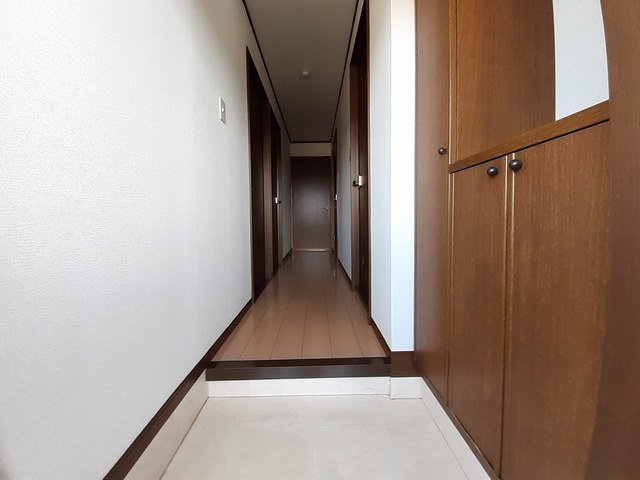 サニーヒル朱雀 玄関