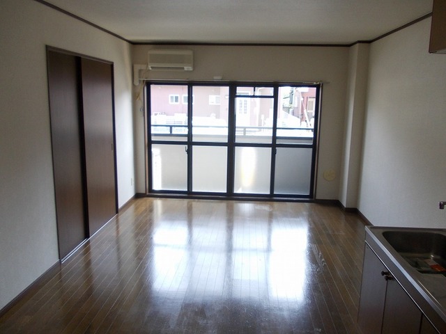 サニーヒル朱雀 リビング