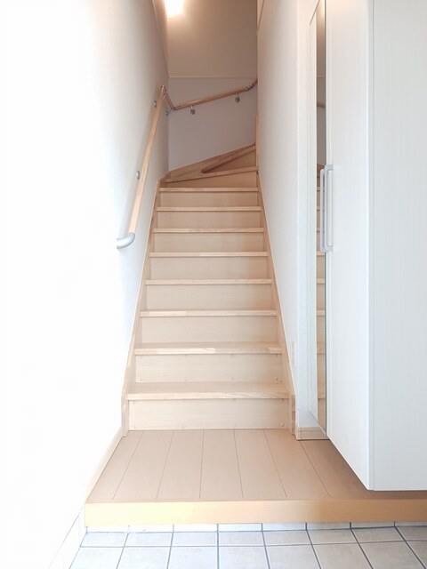 ティーモードＡ 玄関