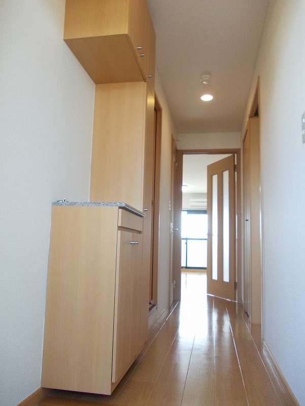 ファインロイテ 玄関