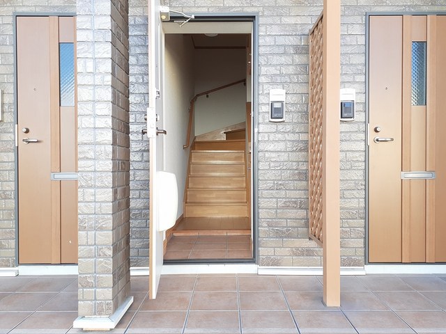 プリムヴェールＡ 玄関