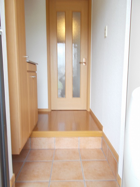 メープル　アベニュー 玄関