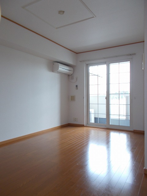 メープル　アベニュー リビング