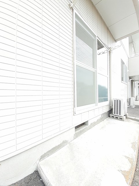 ロイヤルヒルズ ベランダ