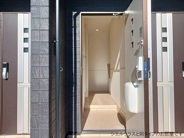 若松原３丁目アパート 玄関