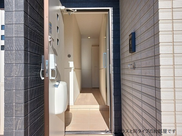 若松原３丁目アパート 玄関