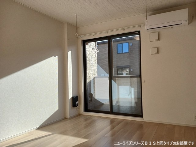 駒生町アパート リビング