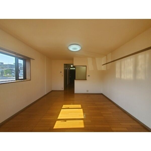 オーベルジュ元今泉 リビング