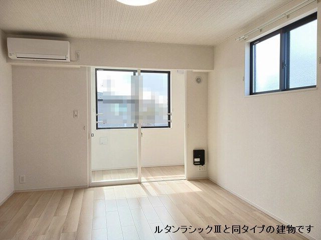 平松本町アパート リビング