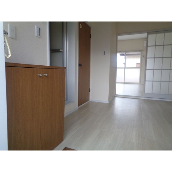 ハイツ田仲 玄関