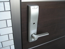 フォーリア 玄関