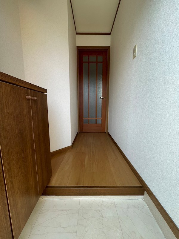 グリーンフォレスト A棟 玄関