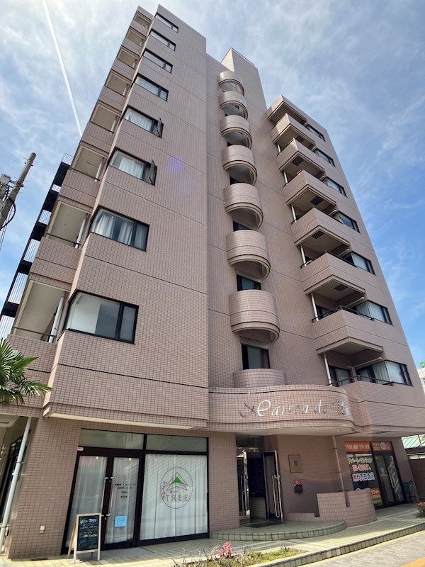 メゾン・ド・ユニヴェール 507号室 外観