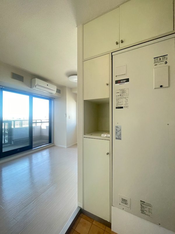 メゾン・ド・ユニヴェール 玄関