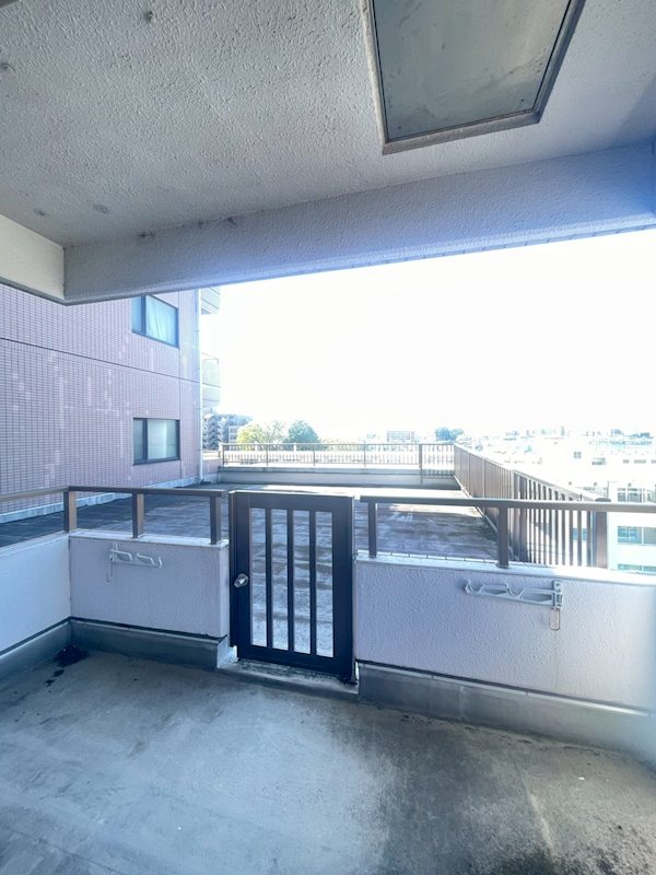 メゾン・ド・ユニヴェール ベランダ