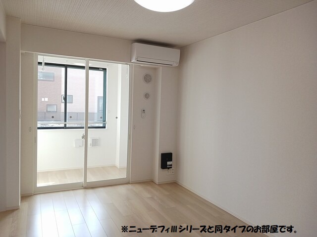 雀宮町アパート リビング