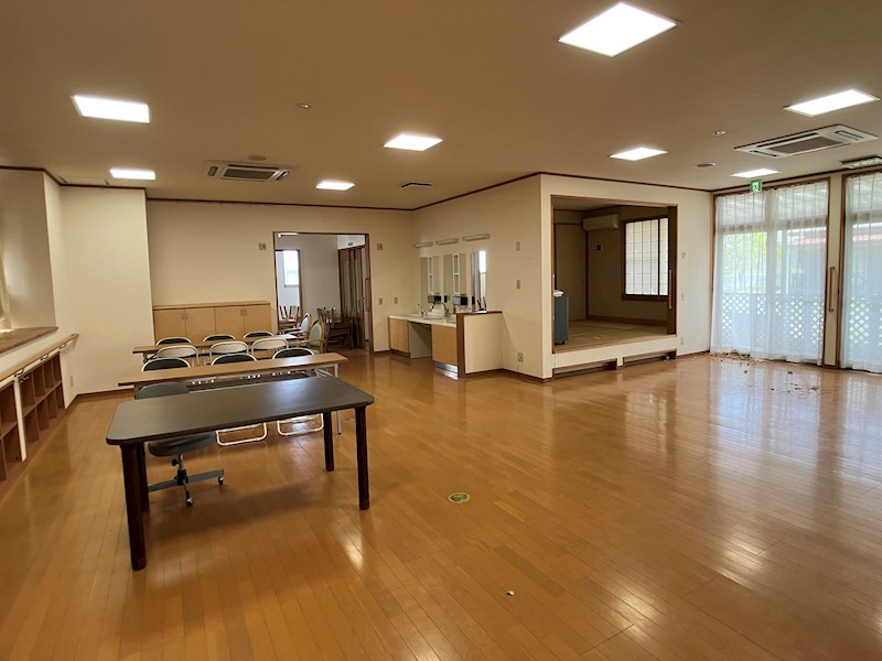 平出町貸店舗 リビング
